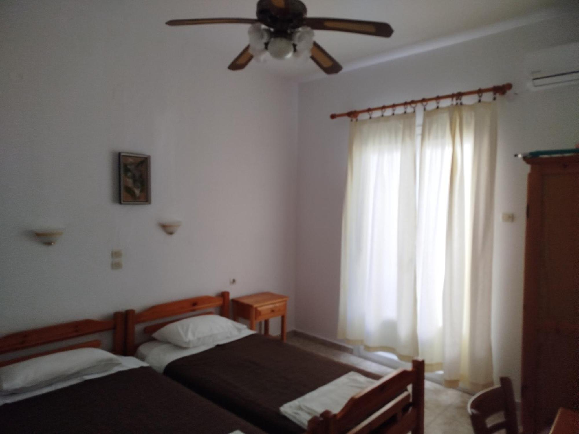 Karagiozos Studios & Apartments Skopelos Eksteriør billede
