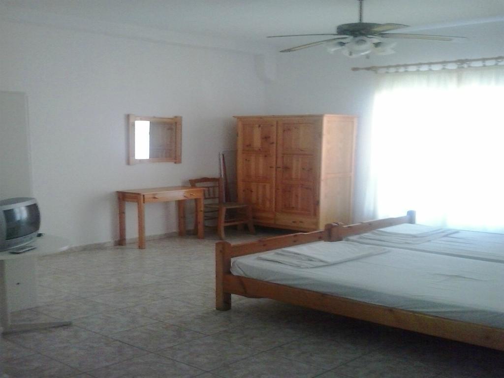 Karagiozos Studios & Apartments Skopelos Værelse billede