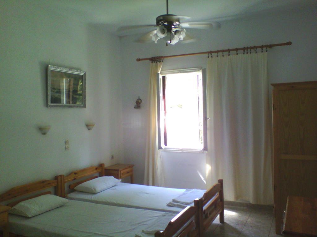 Karagiozos Studios & Apartments Skopelos Værelse billede