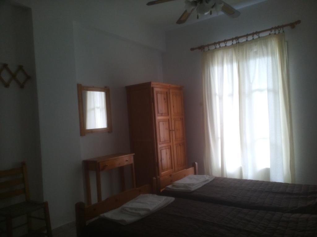 Karagiozos Studios & Apartments Skopelos Eksteriør billede